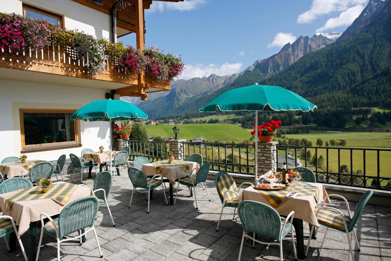 Hotel Kranebitt Val di Vizze Bagian luar foto