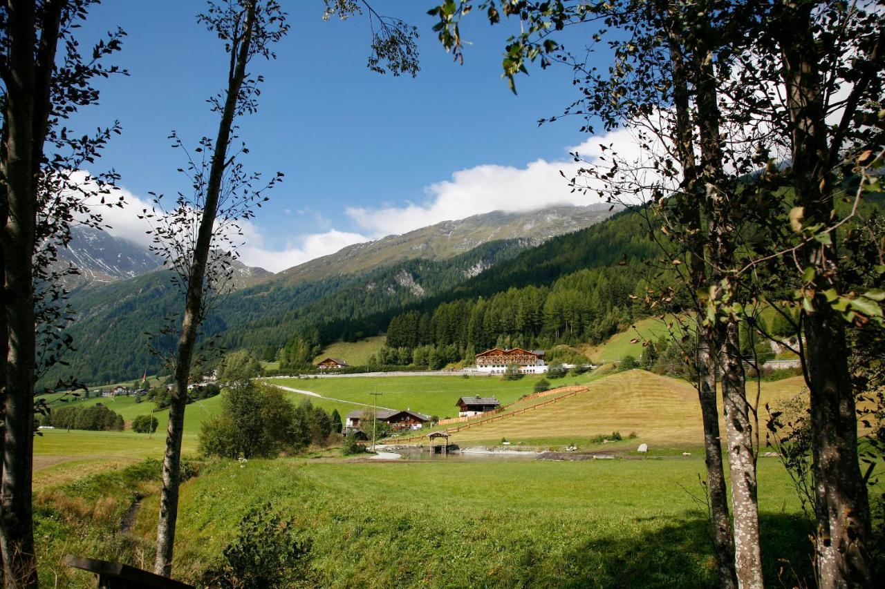 Hotel Kranebitt Val di Vizze Bagian luar foto