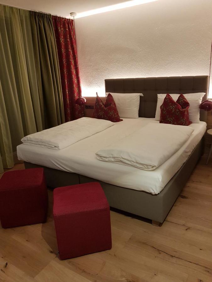 Hotel Kranebitt Val di Vizze Bagian luar foto